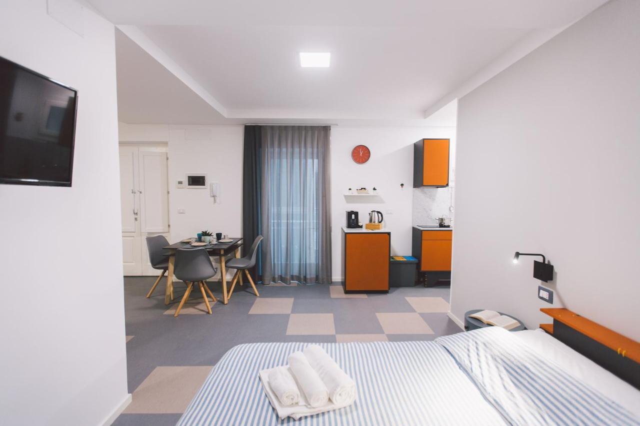 דירות סירקוזה Brand New Loft מראה חיצוני תמונה